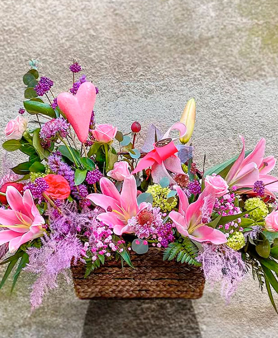 Cesta de flores para regalar en León